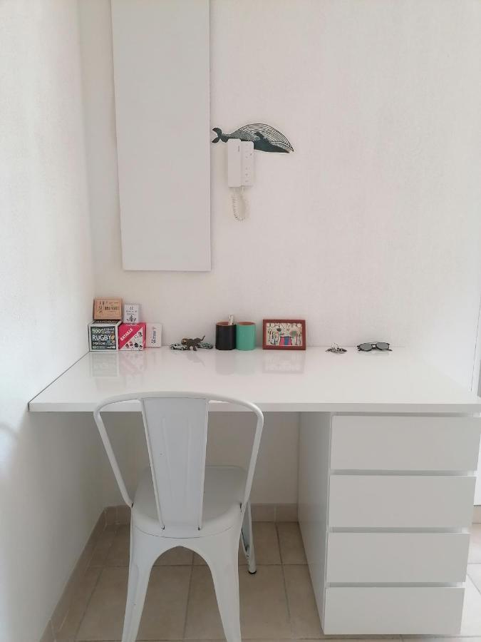 Marseille : Joli T2 mer et collines + terrasse Extérieur photo